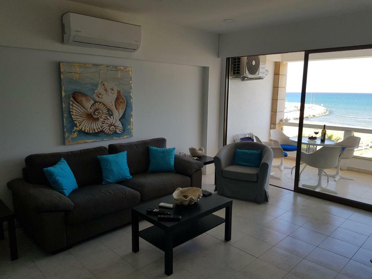 Haig'S Dream Flat On The Beach Larnaca Dış mekan fotoğraf