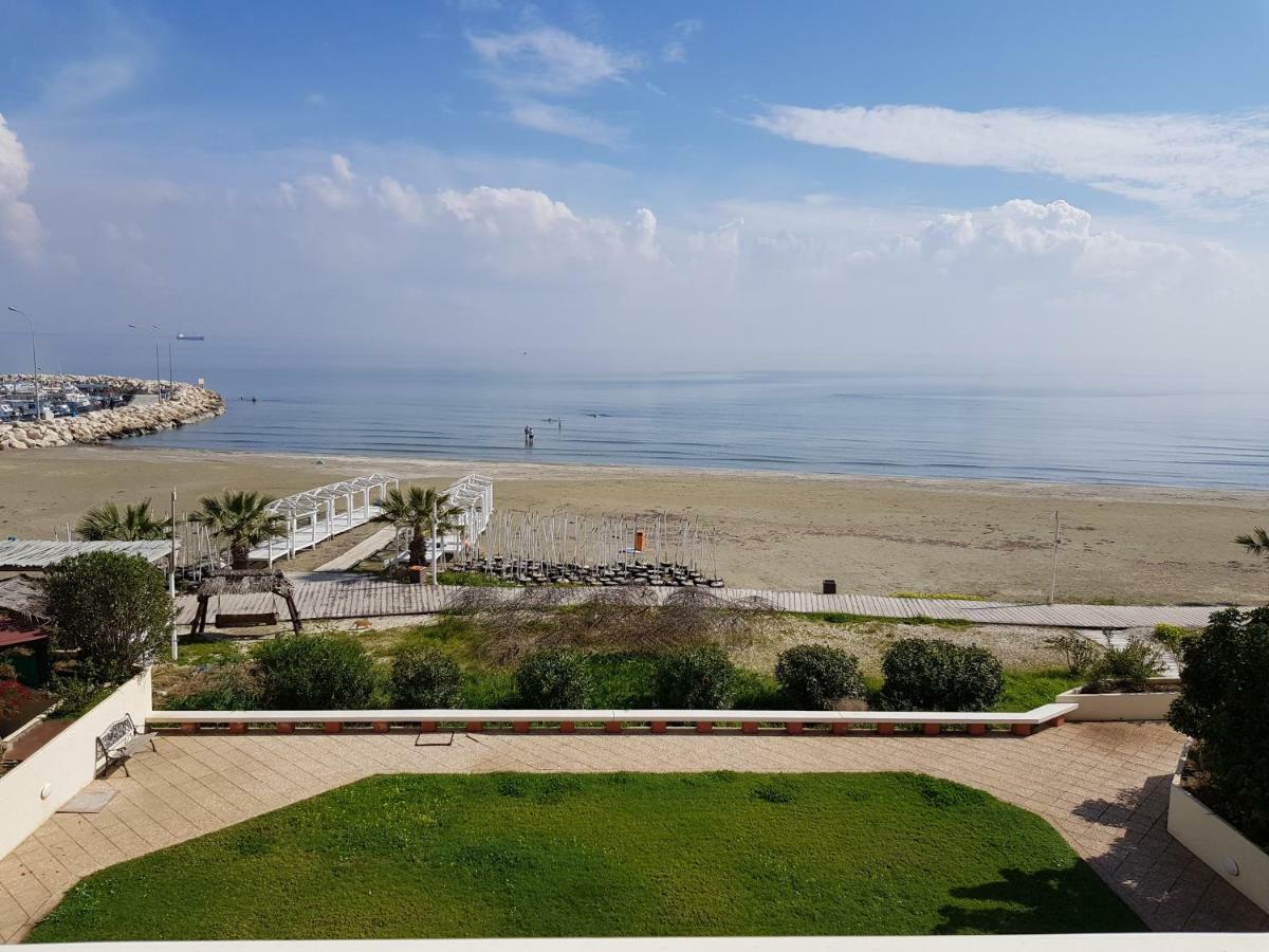 Haig'S Dream Flat On The Beach Larnaca Dış mekan fotoğraf